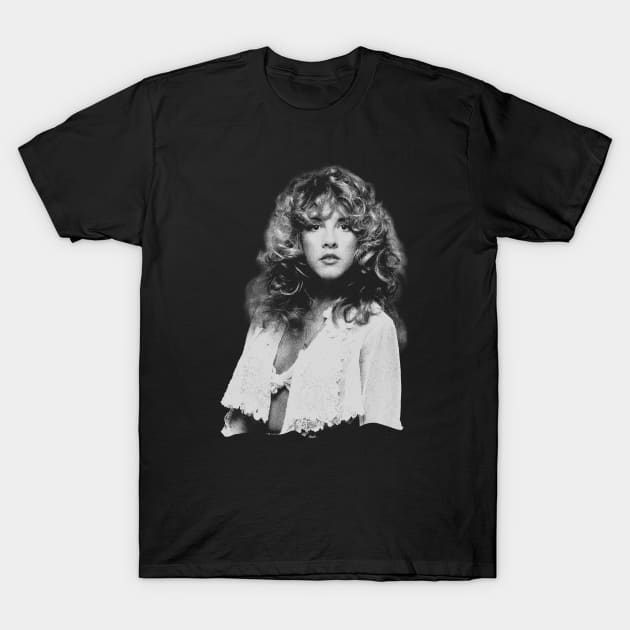 Stevie nicks LOver T-Shirt by regencyan